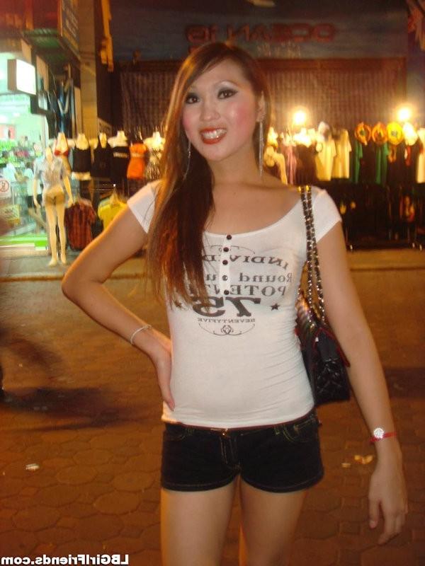 14P Ladyboy Girlfriends Working The Streets Of Bangkok For Money Shemale Street Walk