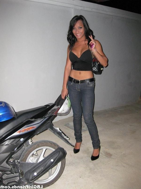 14P Ladyboy Girlfriends Working The Streets Of Bangkok For Money Shemale Street Walk