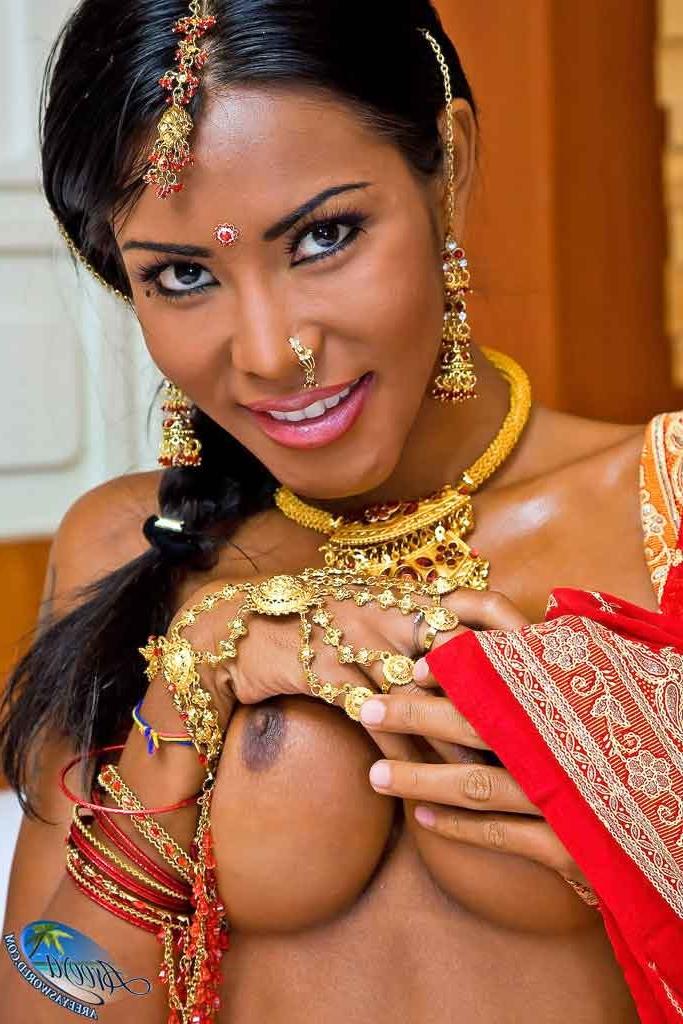 16P Ladyboy Areeya dressed as a Indian godess