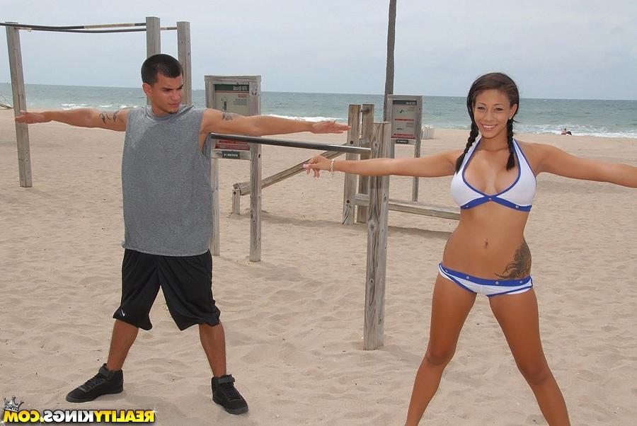 12P 12 pics and 1 movie of Jamie from 8th Street Latinas