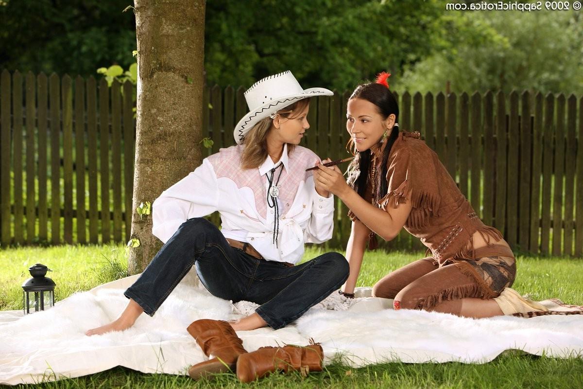 16P Hot cowgirl and navajo cutie lap pussies and finger butts