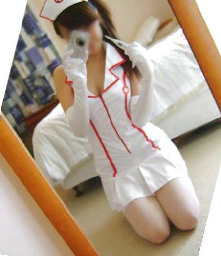 25P Non Nude