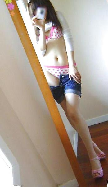 25P Non Nude