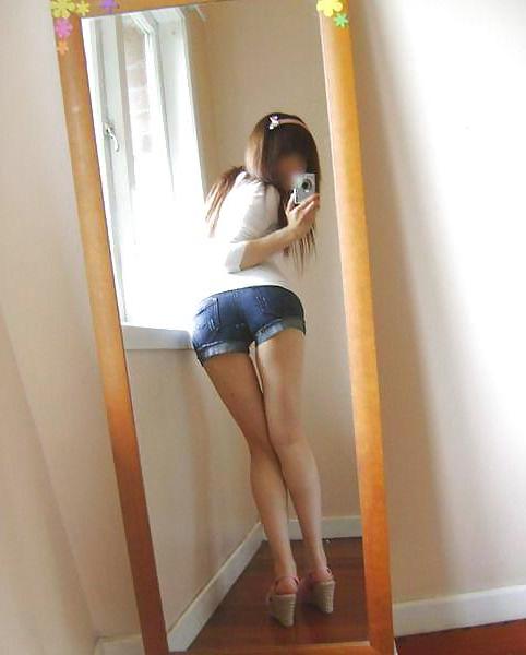 25P Non Nude
