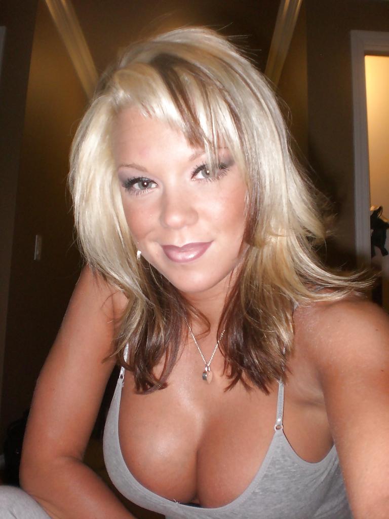 10P Not Nude But Very Hot Tits 07