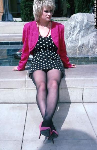 20P Lingerie flashing upskirt babe