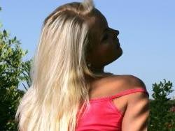 15P Gorgeous blonde playing with her clit