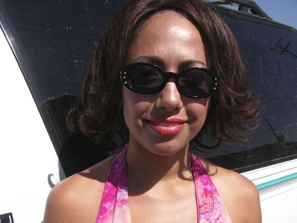 16P Hot big breasted mature mom in threesome action