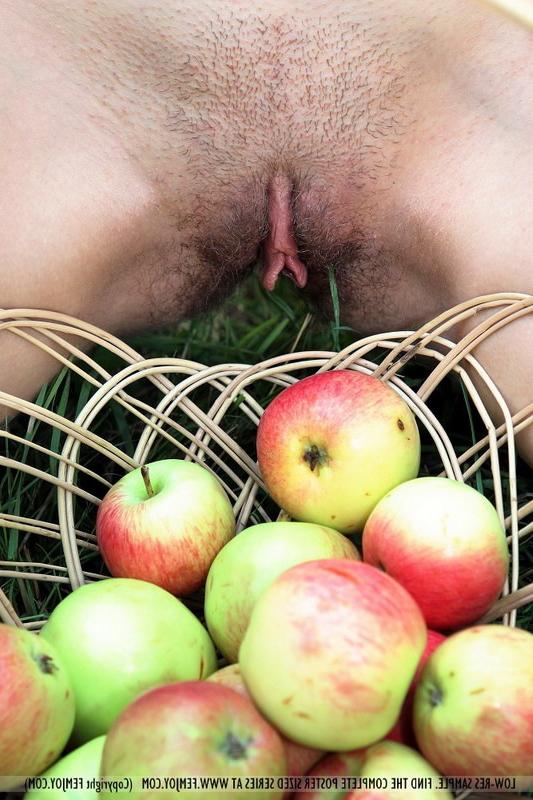 16P Nice nipples of Rhea - Forbidden Apple