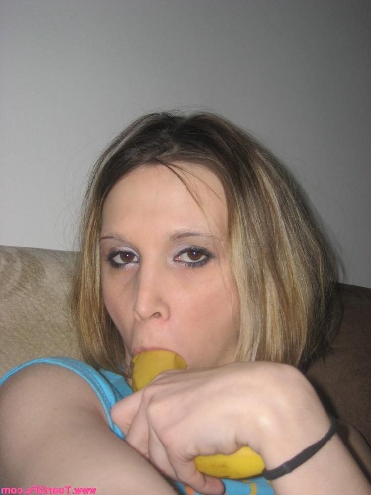 15P Skinny teen girlfriend toys twat and teases cock in homemade pix