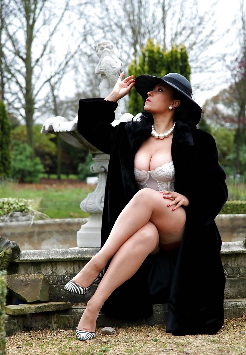 13P Lady of the manor