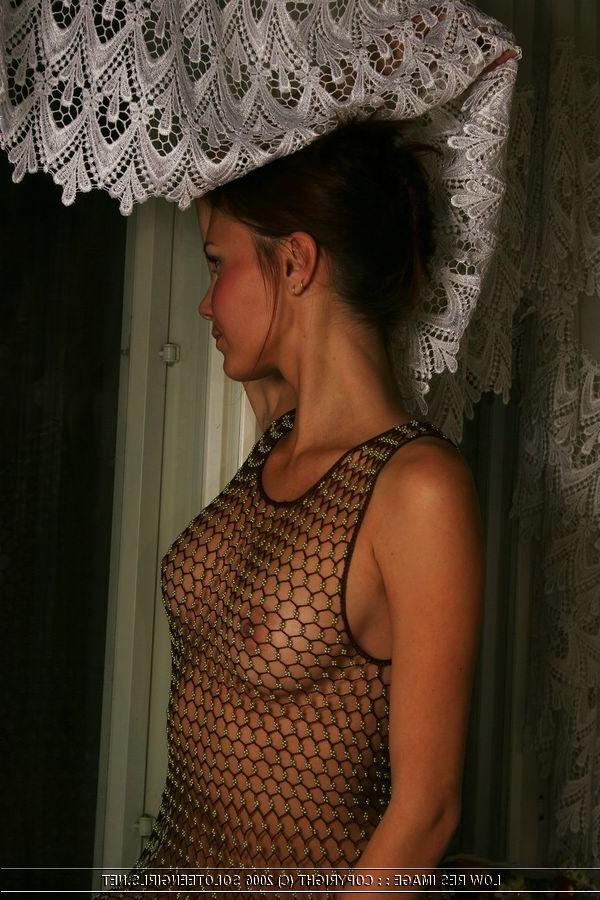15P Cute blonde plays with clit