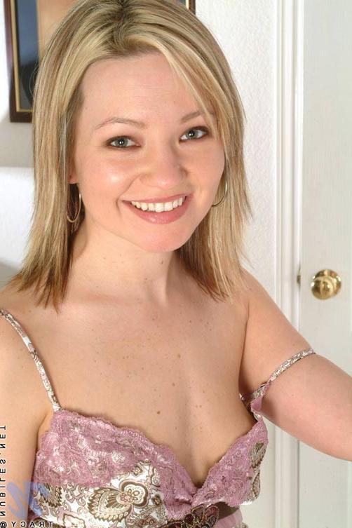 10P Cutie sits and plays with her pussy rubbing it and oohing and ahhing