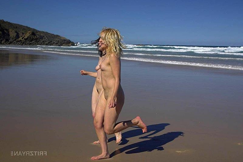 12P Girl next door in her first nude photos