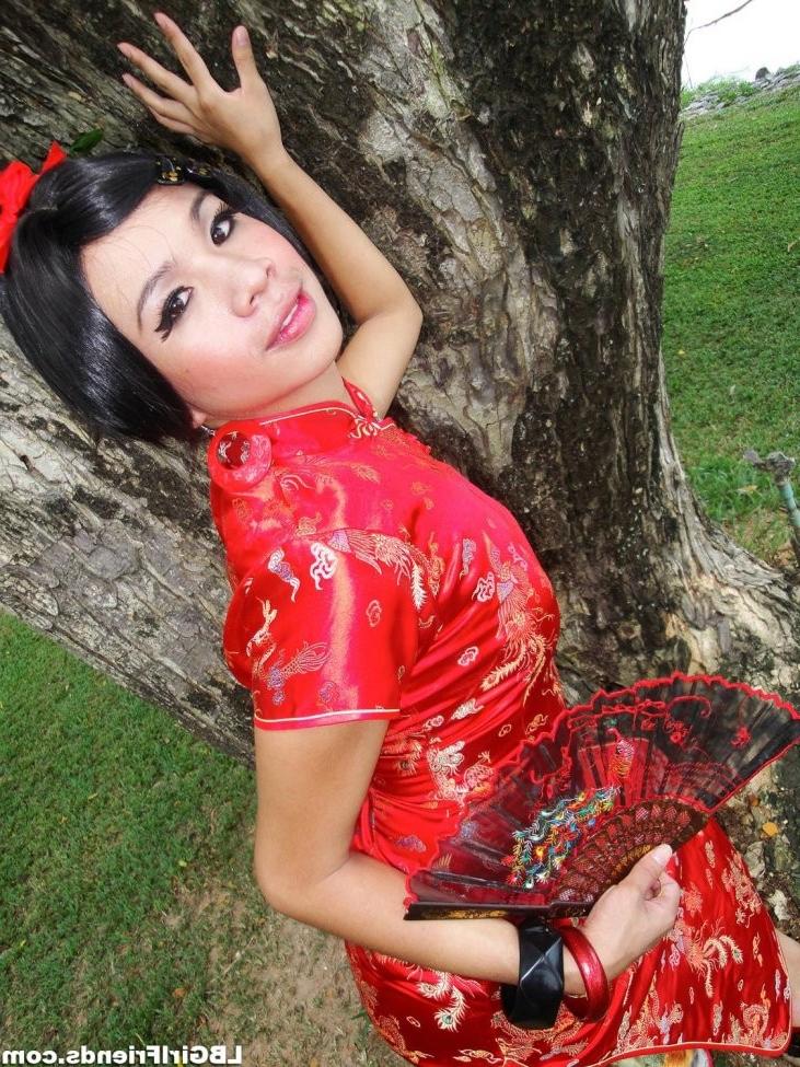 15P Dirty Ladyboy Girlfriends Exposed By Their Tourist Boyfriends