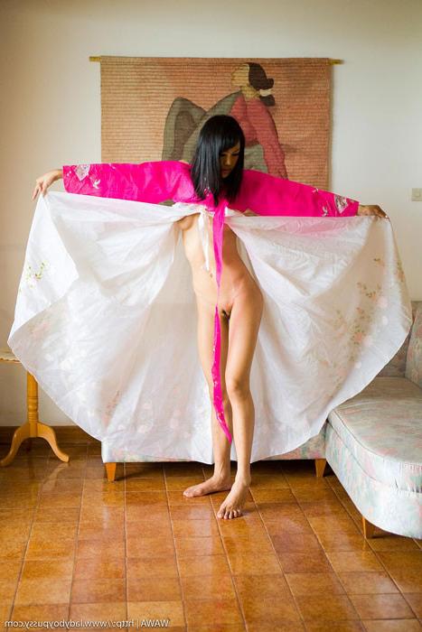 15P Post op ladyboy Wawa toys her pussy and ass