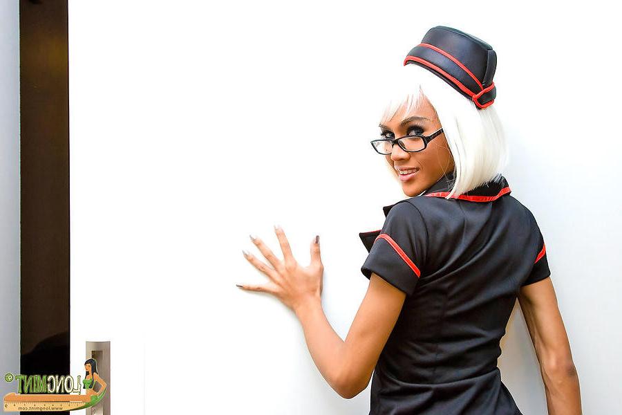 15P Ladyboy Mint in nurse outfit ready to use her huge syringe