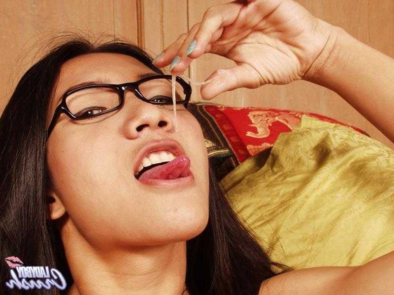 16P Ladyboy Tar blows her load then licks her own cum