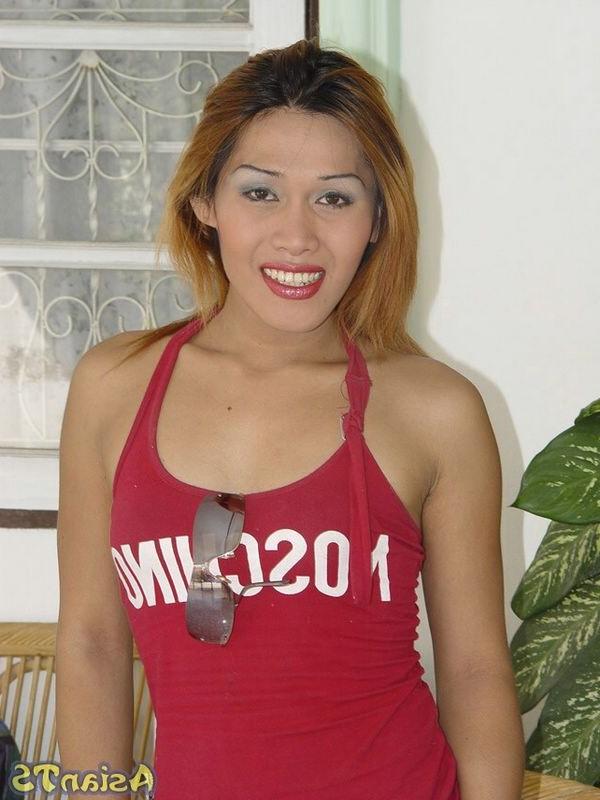 14P Beautiful asian ladyboy makes her big cock hard