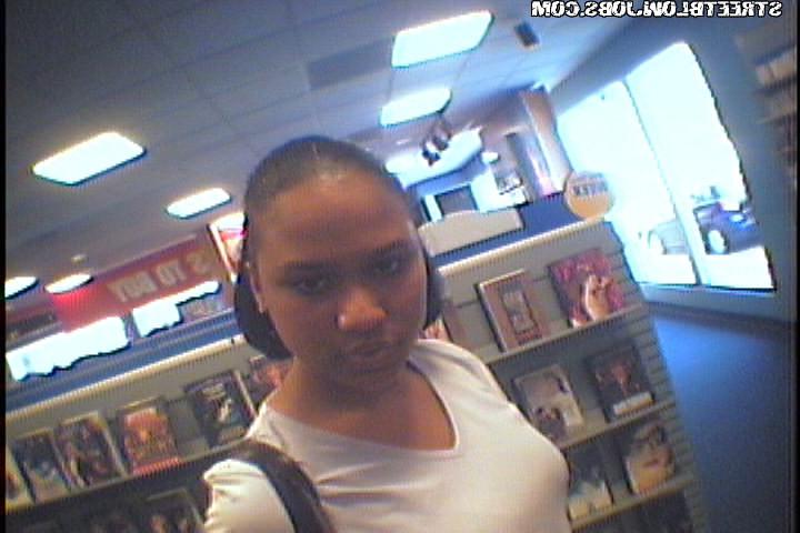 12P 12 pics and 1 movie of Alexis from Street Blowjobs