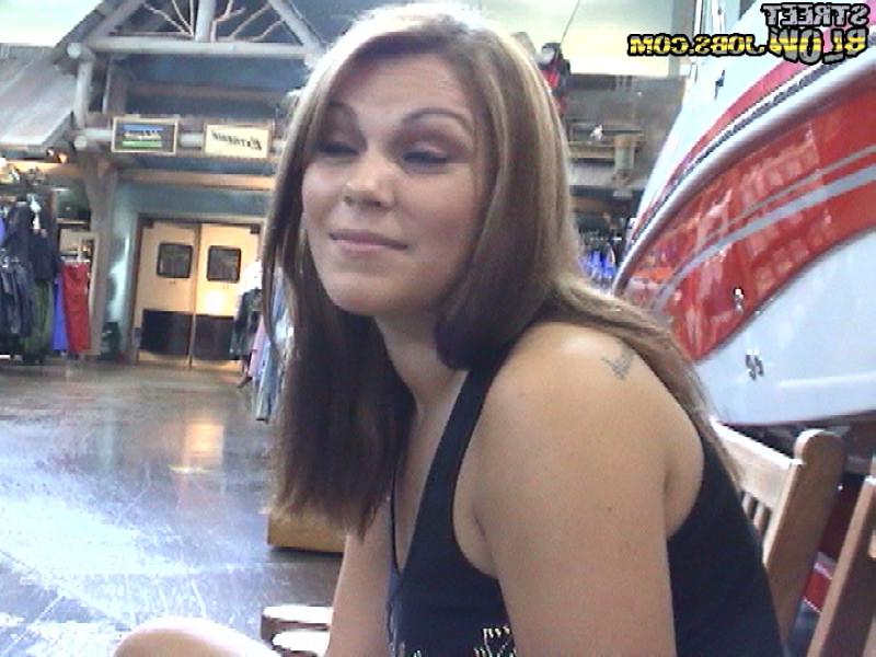 12P 12 pics and 1 movie of Daisy from Street Blowjobs