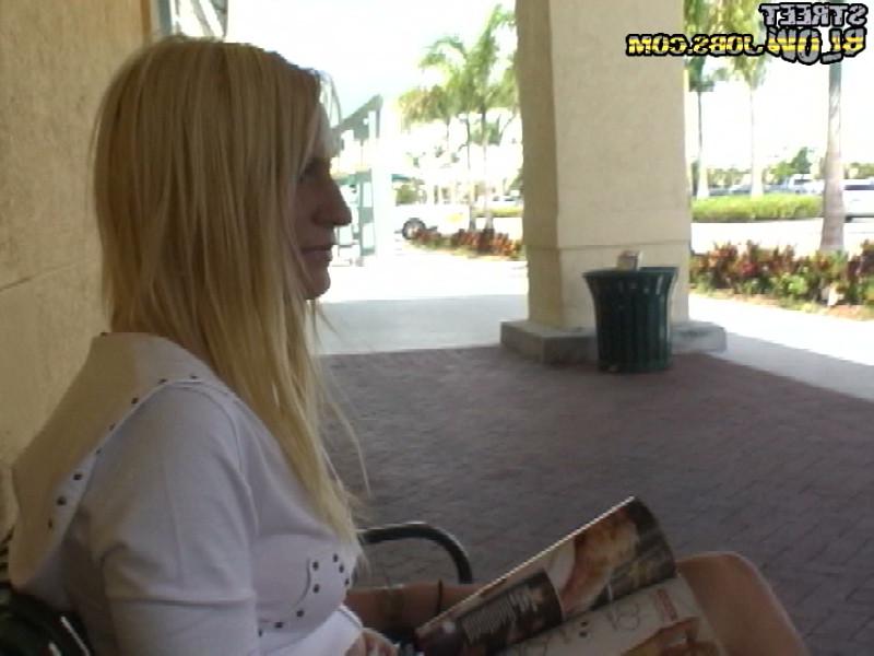 12P 12 pics and 1 movie of Kati from Street Blowjobs