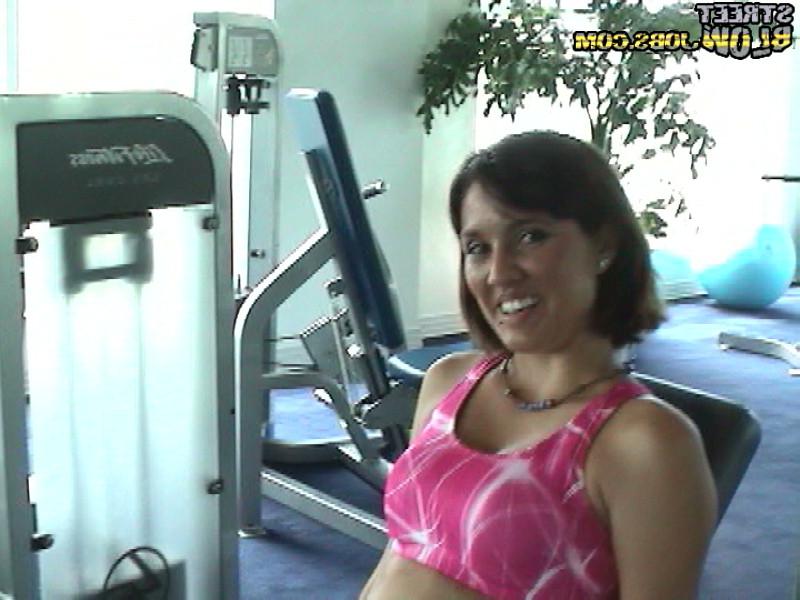 12P 12 pics and 1 movie of Susan from Street Blowjobs