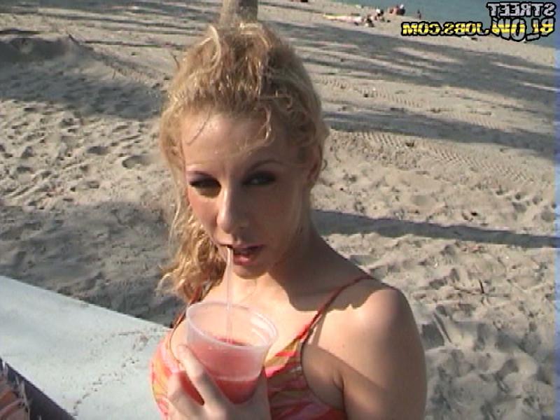 12P 12 pics and 1 movie of Sheena from Street Blowjobs