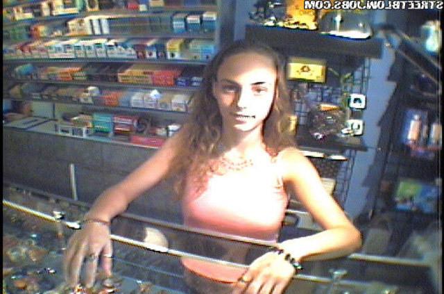 12P 12 pics and 1 movie of Kat from Street Blowjobs