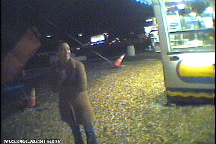 12P 12 pics and 1 movie of Ginger from Street Blowjobs