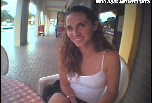 12P 12 pics and 1 movie of Leanne from Street Blowjobs