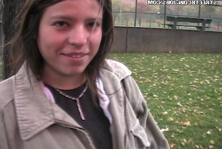 12P 12 pics and 1 movie of Auriana from Street Blowjobs