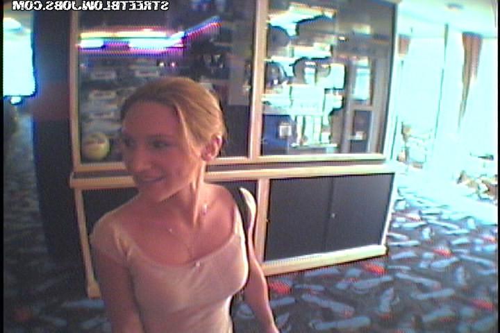 12P 12 pics and 1 movie of Gen from Street Blowjobs