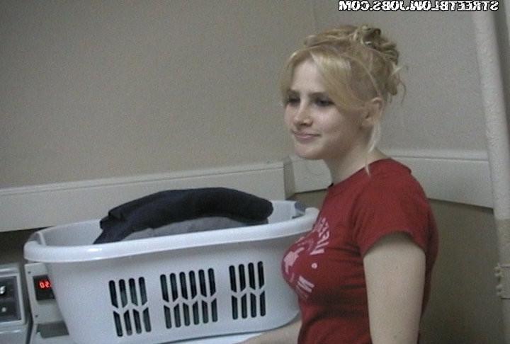 11P 12 pics and 1 movie of Melanie from Street Blowjobs