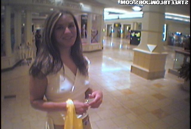 12P 12 pics and 1 movie of Heidi from Street Blowjobs