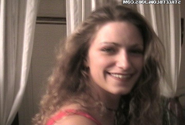 12P 12 pics and 1 movie of Sarah from Street Blowjobs