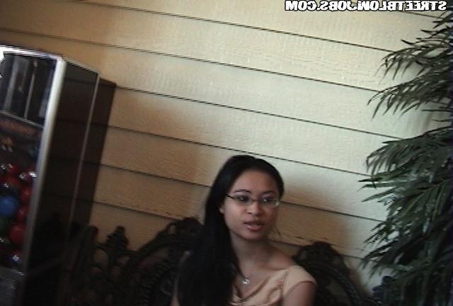 12P 12 pics and 1 movie of Roxanne from Street Blowjobs