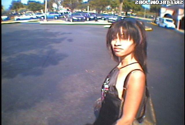 12P 12 pics and 1 movie of Jaqui from Street Blowjobs