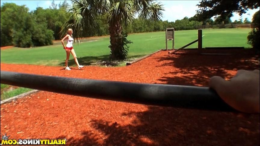 12P 12 pics and 1 movie of Terra from Street Blowjobs