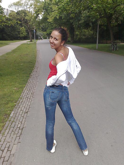 25P Daphne sexy 21yo girl