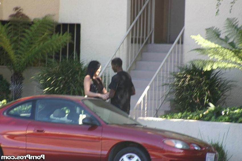 16P wife dating black guy shows on spycam