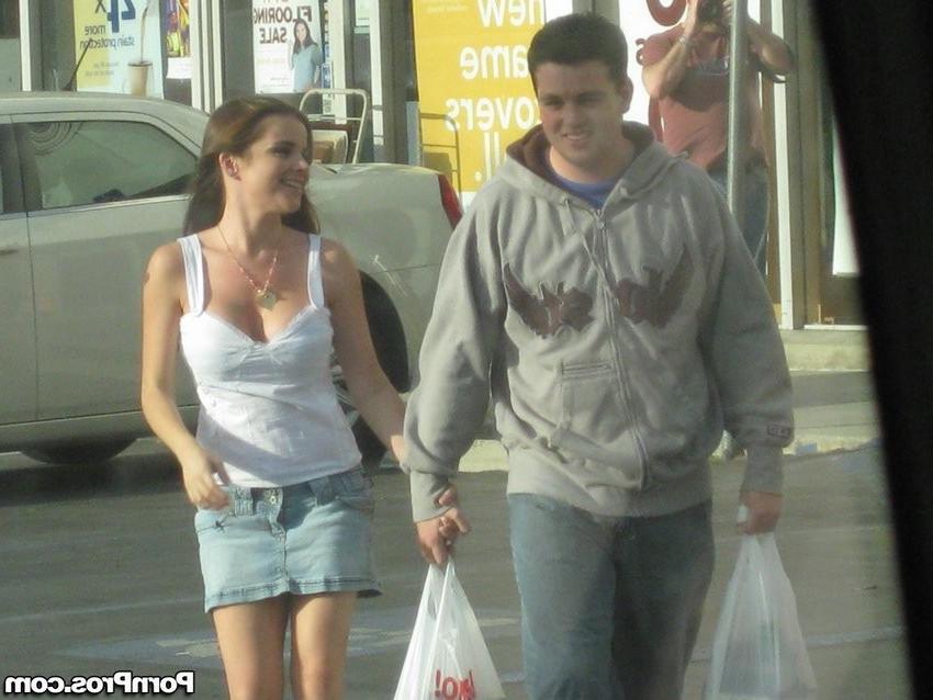 16P a girlfriend caugh dating another guy on spycam