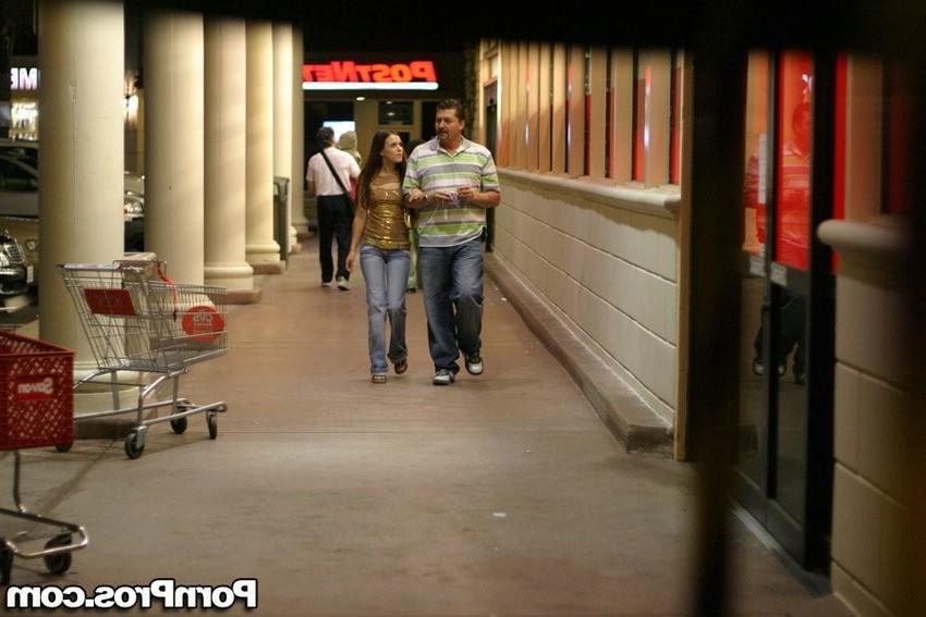16P married guy dating a teen on spycam