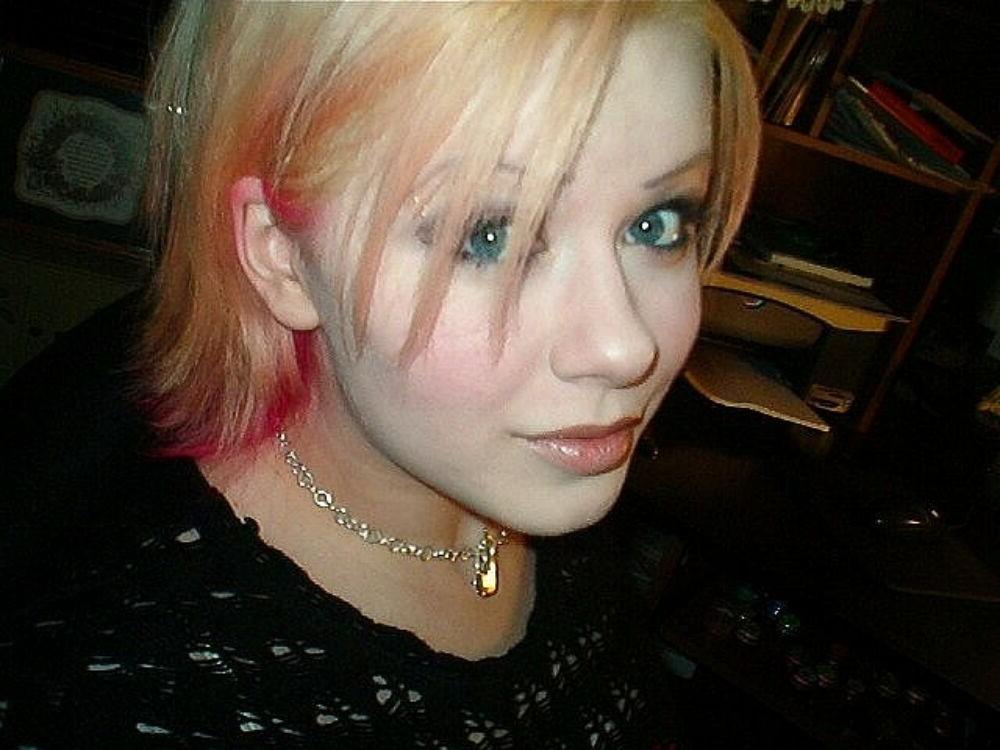 15P Virgin teen gfs exposed on camera gallery 4