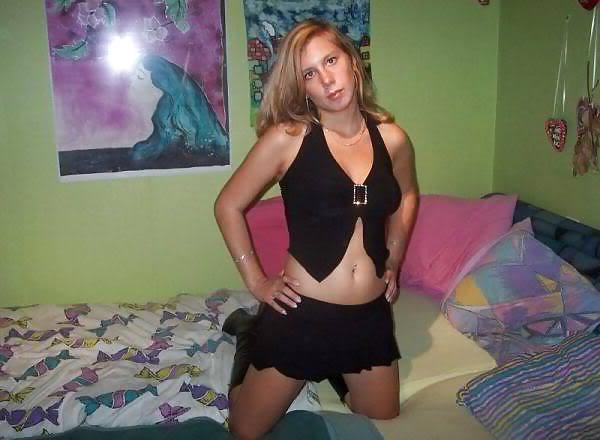 25P Sexy Dressed Dating-Site Milfs
