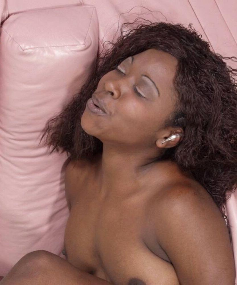 15P Teenie black booty gfs are posing and fucking gallery 7