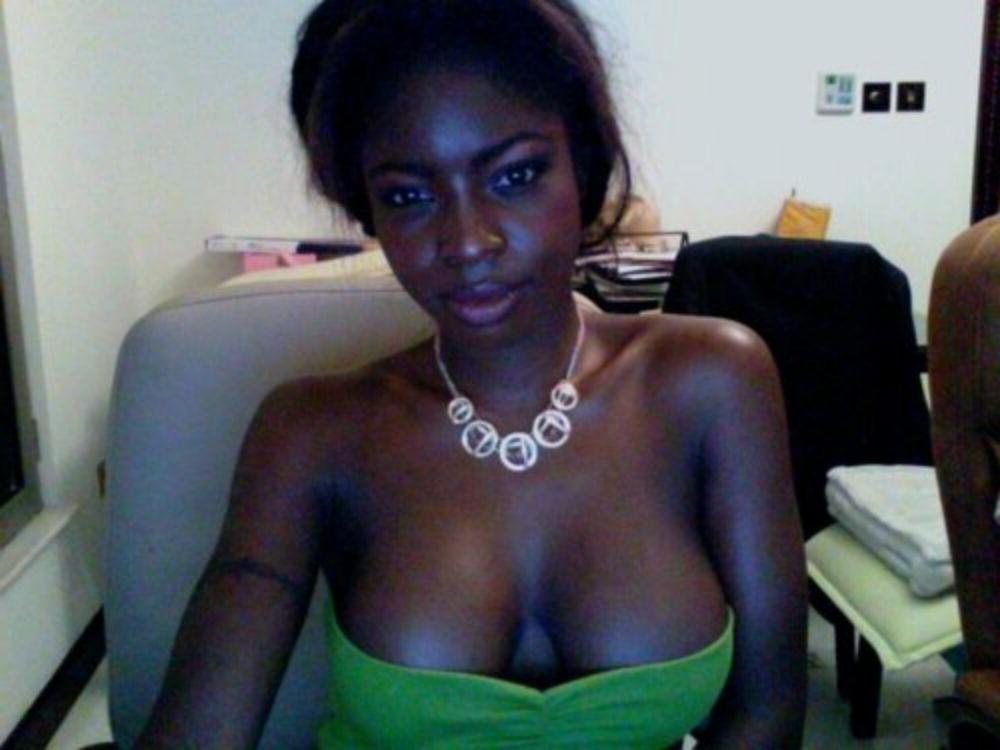 15P Black Teen Submit - Black teen gfs are posing and fucking gallery 3
