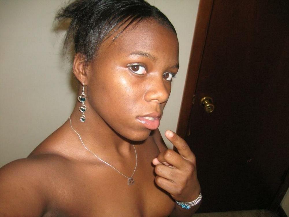 15P Teenie Blacks - Black teen gfs are posing and fucking gallery 7