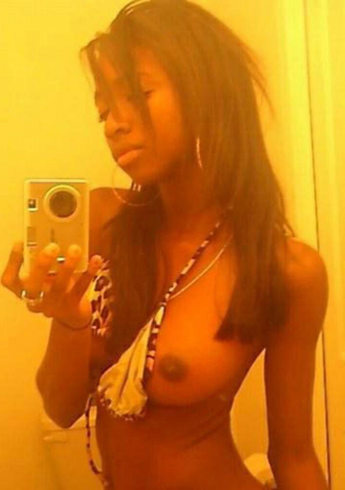 15P Black Teenie Revenge - Black teen gfs are posing and fucking gallery 11