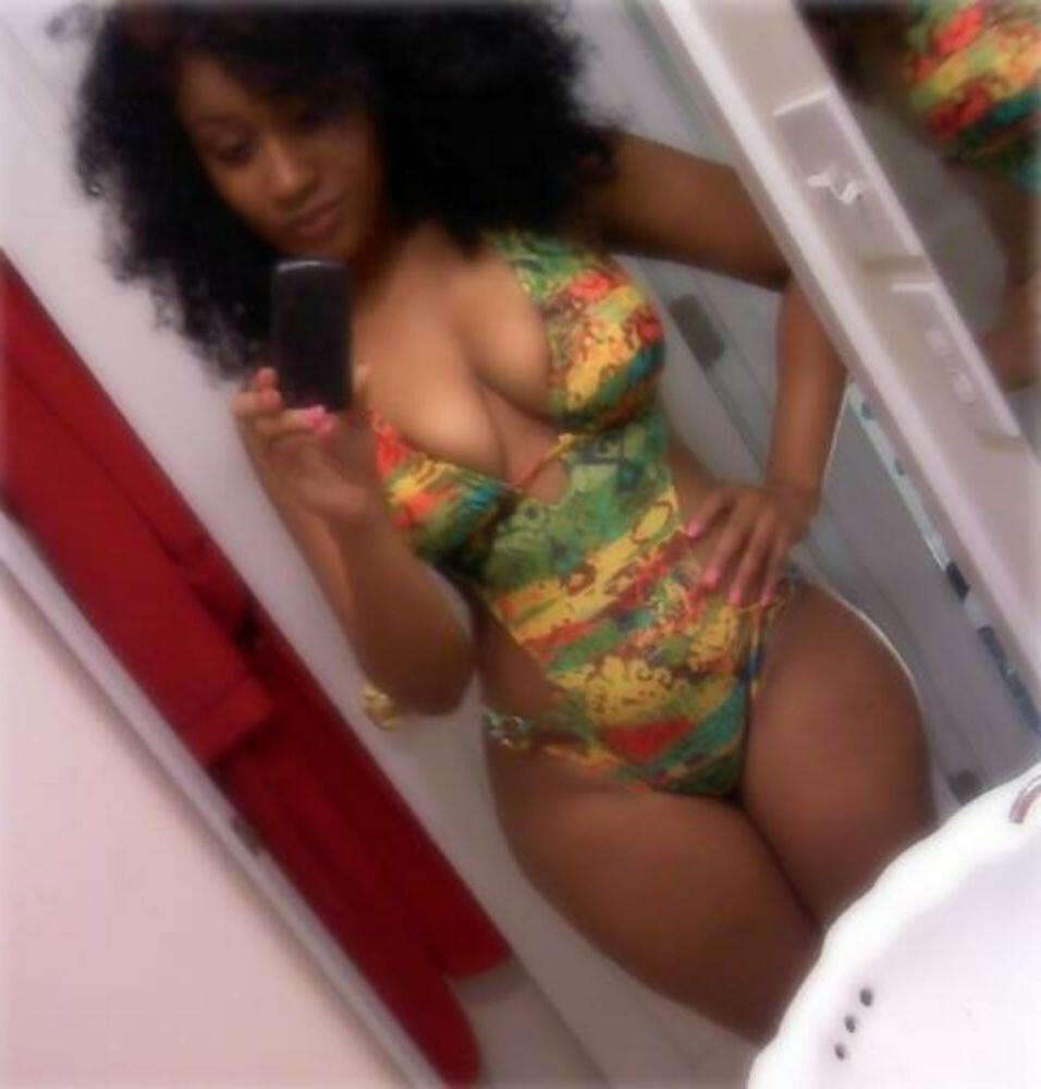 15P Black Teen Submit - Black teen gfs are posing and fucking gallery 90